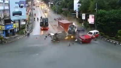 Pagi Ini di Balikpapan : Terjadi Kecelakan Beruntun yang Menewaskan Banyak Korban